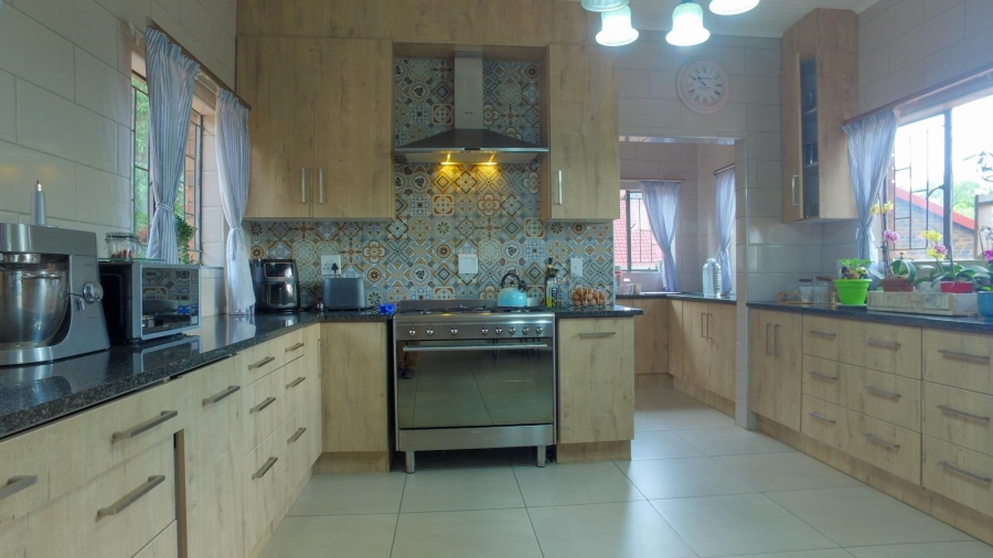 4 Bedroom Property for Sale in Safari Gardens North West
